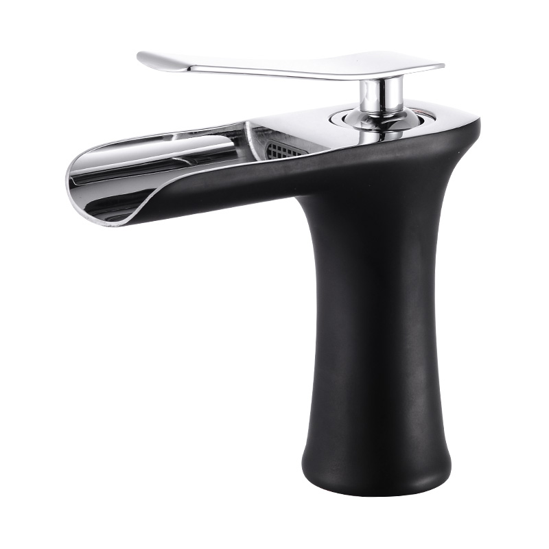 Black Single Handle Short Basin Faucet With Drain